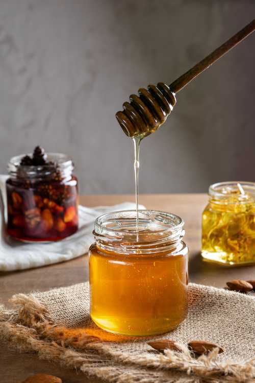 How Does Nectar Turn Into Honey Step By Step? - The Honey Trail